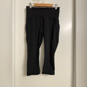 Lululemon Black Cropped Leggings
